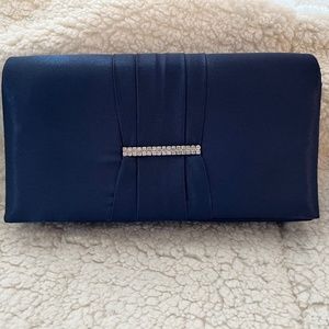 Beautiful purse for special occasion!
